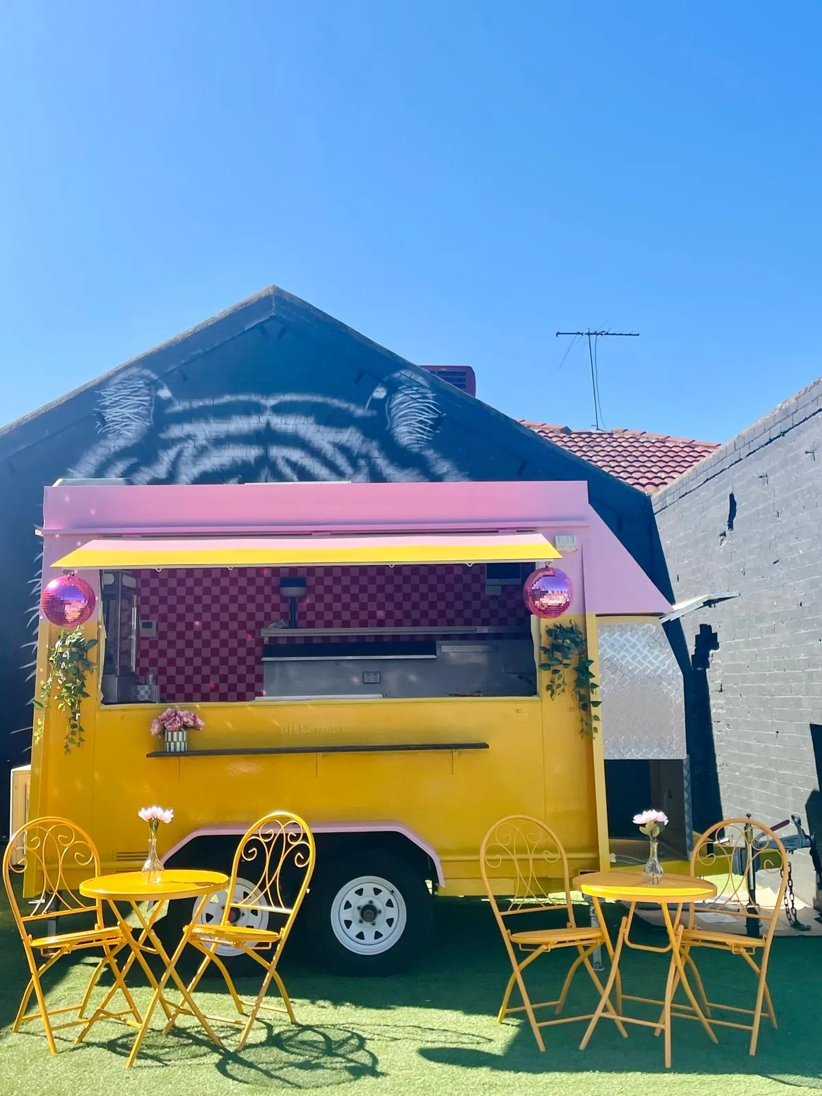 La La Latte coffee trailer
